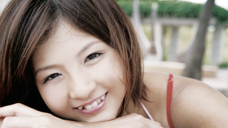 Japanese Cosmetic Dentistry Helps You Get That Sexy, Infantilized Smile